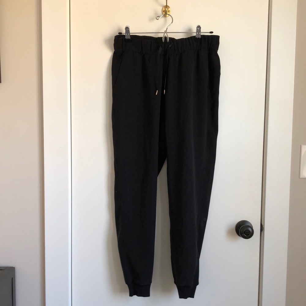 Lululemon On the Fly Joggers